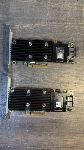 Dell Oh132v Lot Of 2 Pci Express Sas Raid Controller Cards