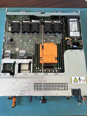 110-297-013c-04 Emc Service Processor With 64gb Ram For Unity 450f