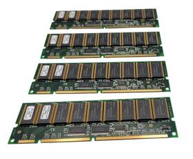 Hyb39s256400ct-7.5 Nec 659245639591 Infineon Pc133r-333-542-b2 - Set Of 4