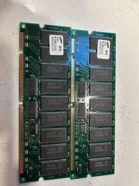 Pc133r-333-542-b2 Samsung M390s6450at1-c75 512mb Pc133 Ecc Dimm Memory